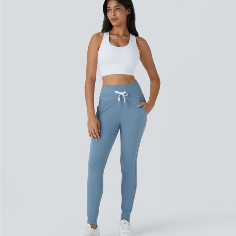 HALARA SoftlyZero Plush High Waisted
Drawstring Pocket Plain Full Length Joggers